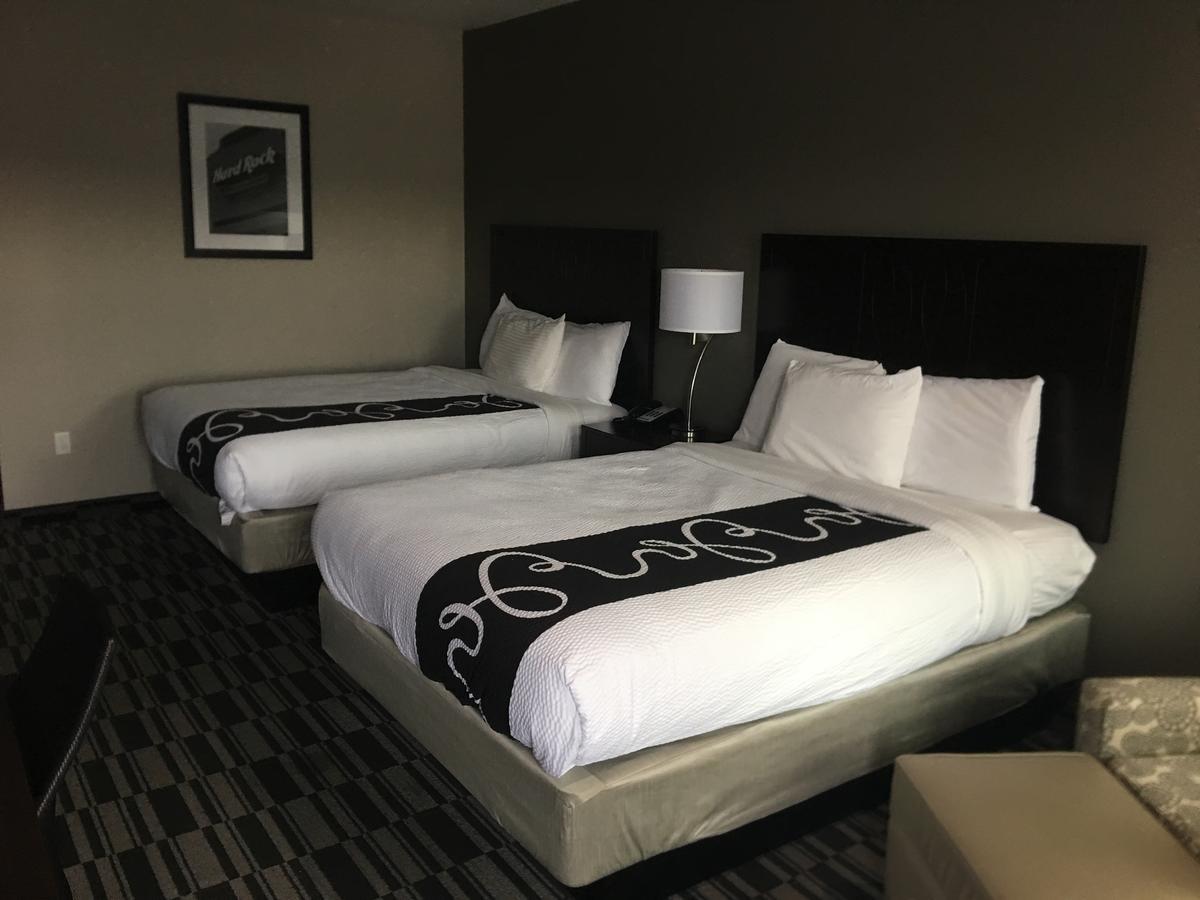 Catoosa Inn & Suites Buitenkant foto